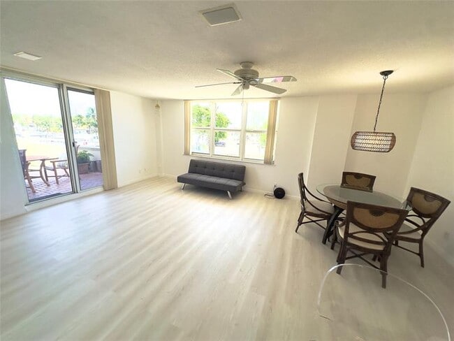 Photo - 1 Las Olas Cir Unit 117