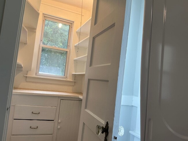 Photo - 176 McClintock St Unit 176 McClintock Street