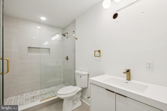 Photo - 5034 Florence Ave Unit 2