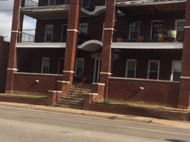 Photo - 1423 S Peoria Ave Apartments