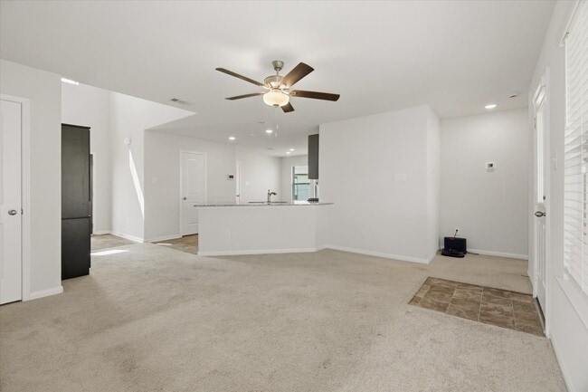 1228 Haverford Ln