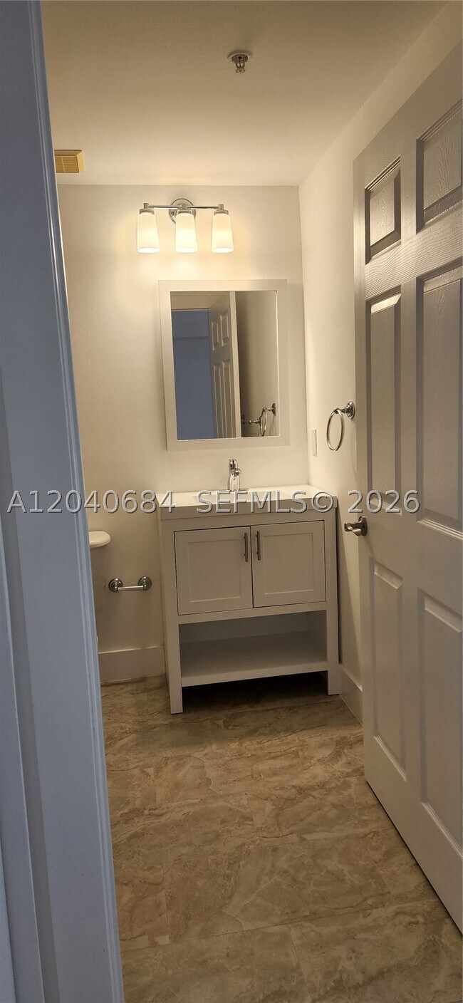 357 Almeria Ave Unit 703