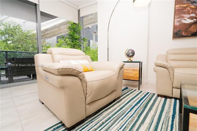 Photo - 31 SE 6th St Unit 31 SE 6th St 301