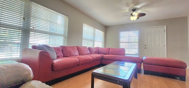 Photo - 816 SW 9th St