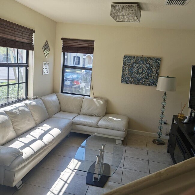 Photo - 3203 SE 6th St