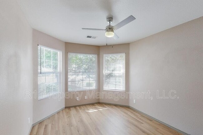 Photo - 745 Valley Meadows Dr