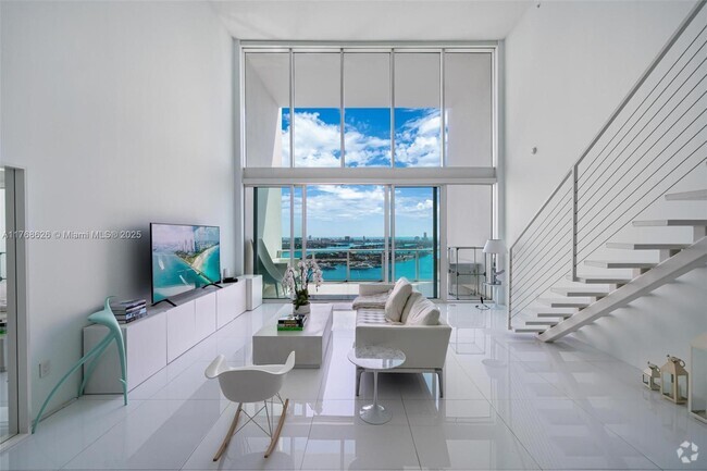Building Photo - 1040 Biscayne Blvd Unit 2 Rental