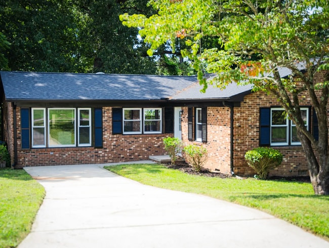 Building Photo - 914 Edison Rd