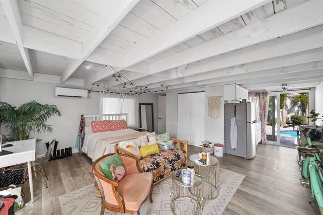 Photo - 1972 NE 35th St Unidad Efficiency