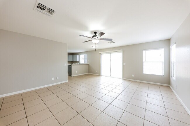 Photo - 11814 W Poinsettia Dr