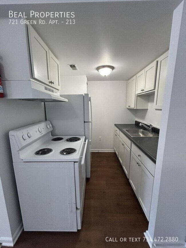 Photo - 721 Green Rd Unidad 213