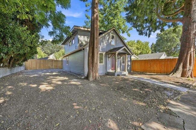 Photo - 2305 Lincoln Ave