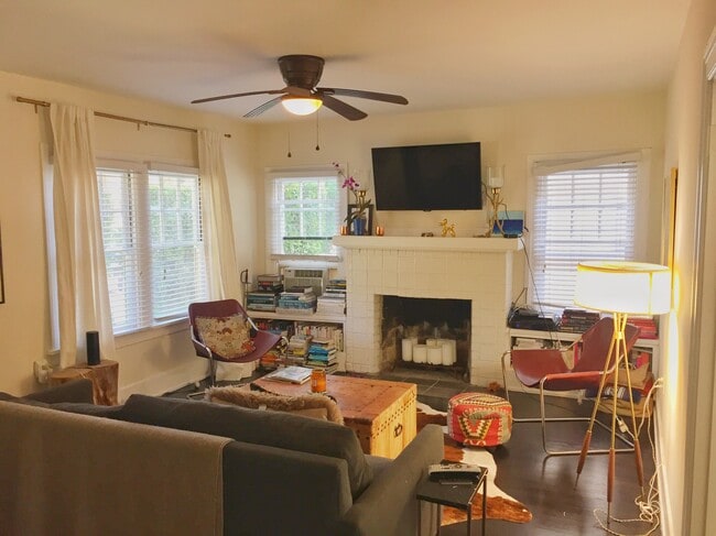 Living Room - 849 N West Knoll Dr