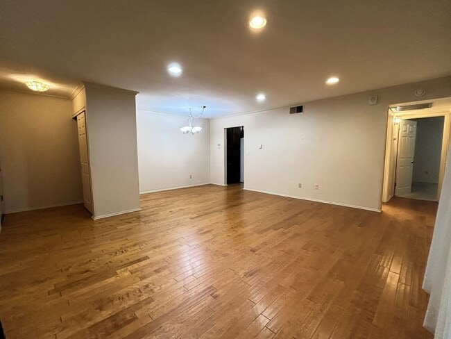 Photo - 1818 E Shorewood Blvd Unit 310