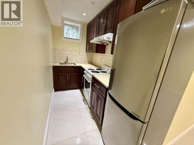 Photo - 5988 Toderick St