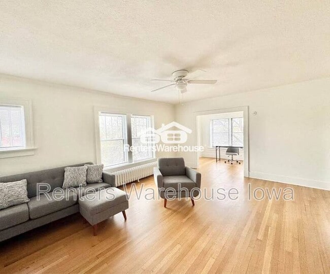 Photo - 3612 Ingersoll Ave Unidad 5