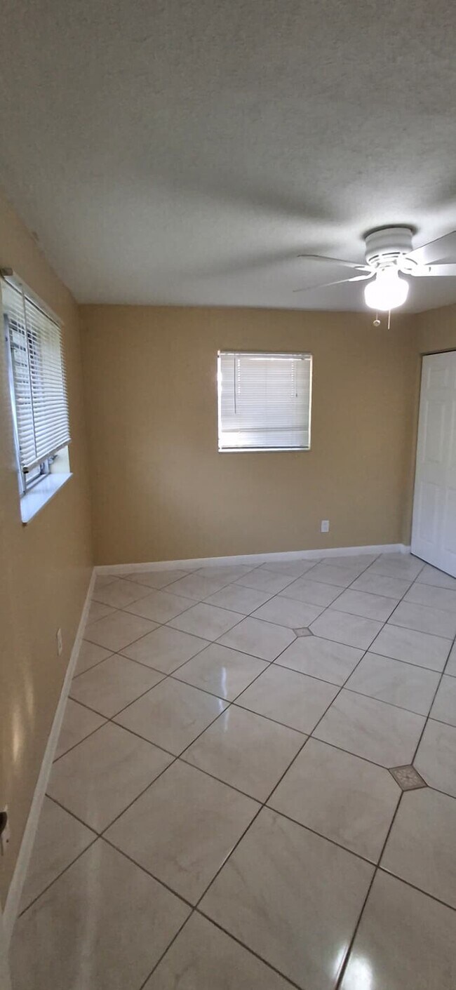 Photo - 6251 SW 41st St