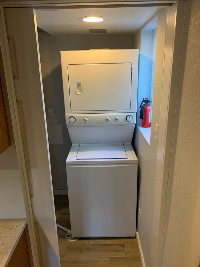 Photo - 4250 Navajo St