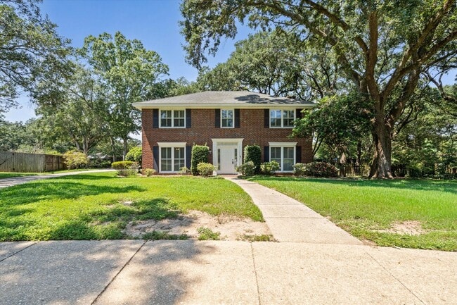 Spacious 4 Bedroom in Desirable Hickory Ridge - Spacious 4 Bedroom in Desirable Hickory Ridge Casa