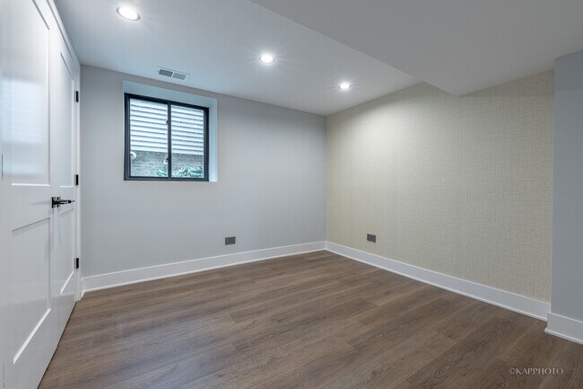 Photo - 4200 N Monticello Ave