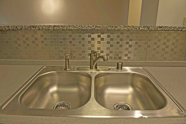 Photo - Park Court Apartments