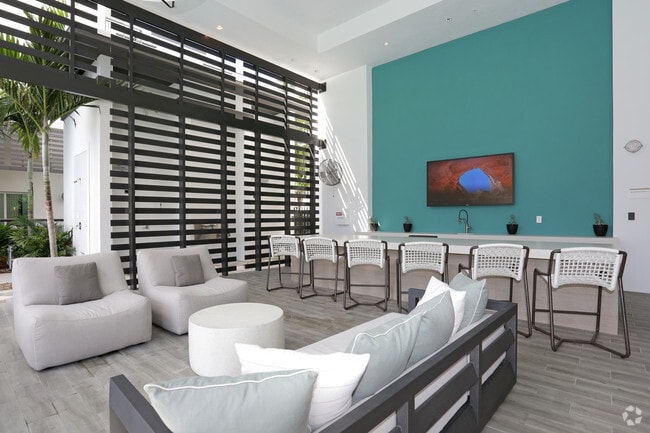 10X Fort Lauderdale