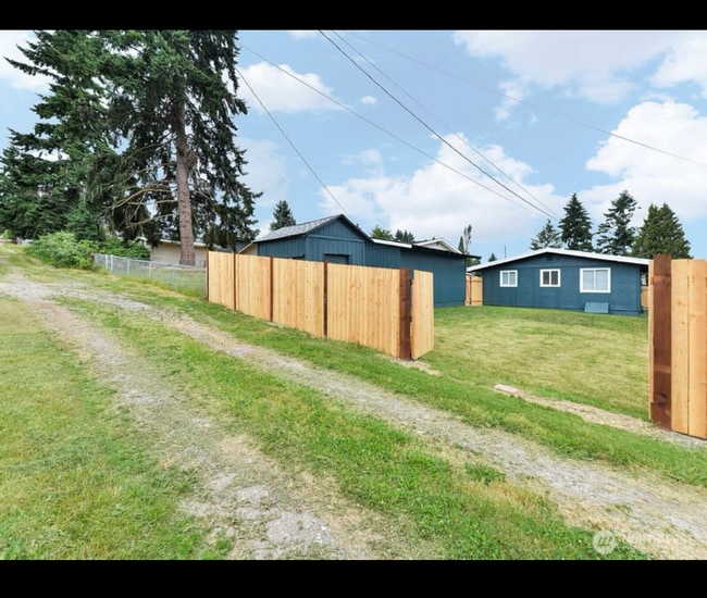 Photo - 1130 E 51st St