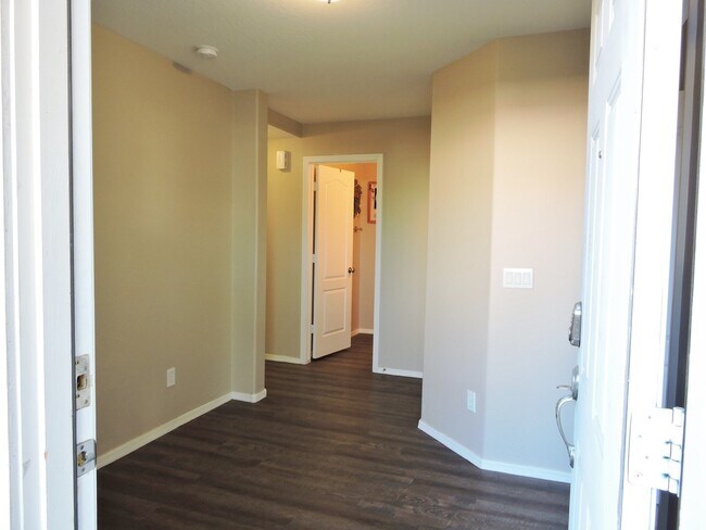 Photo - 4 BEDROOM 2 1/2 BATHROOM WITH OFFICE AND LOFT