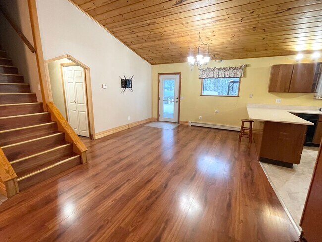 Photo - Large 4 Bd, 3 Bath House for Rent in North Pole!