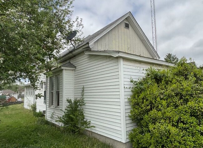 Photo - $490 Month $800 Down