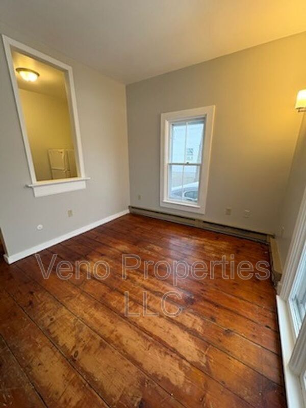 Photo - 1 Pleasant St