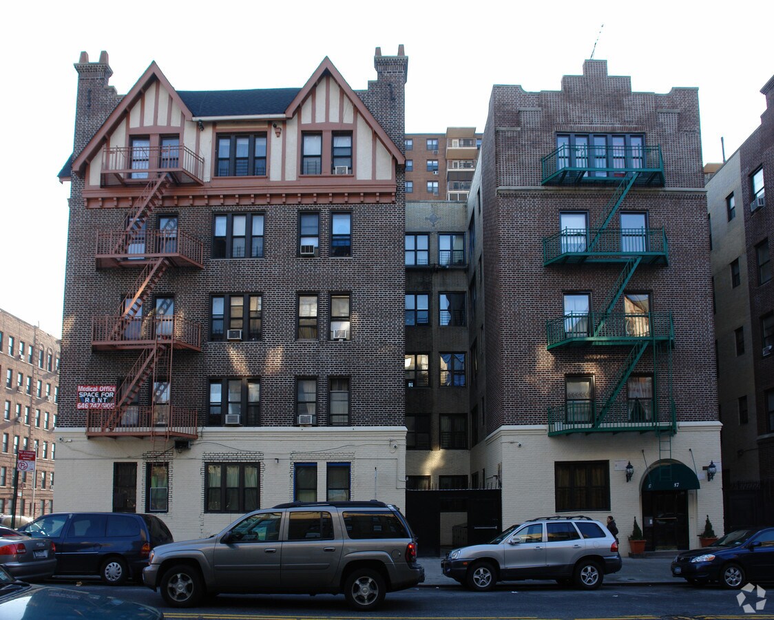 Photo - 87 Post Avenue