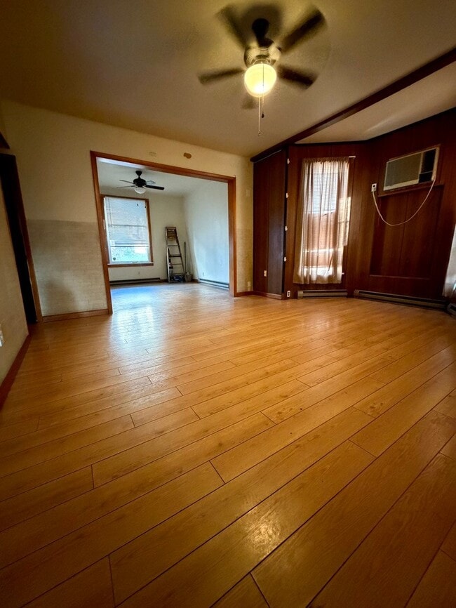 Photo - 214 N Vine St