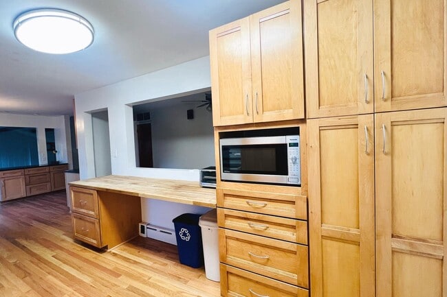 Photo - 3900 Laurel Rd