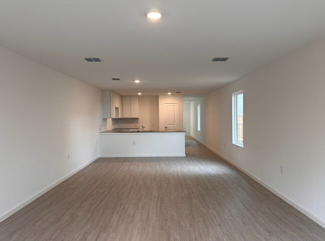 Photo - 10727 Vesta Curv