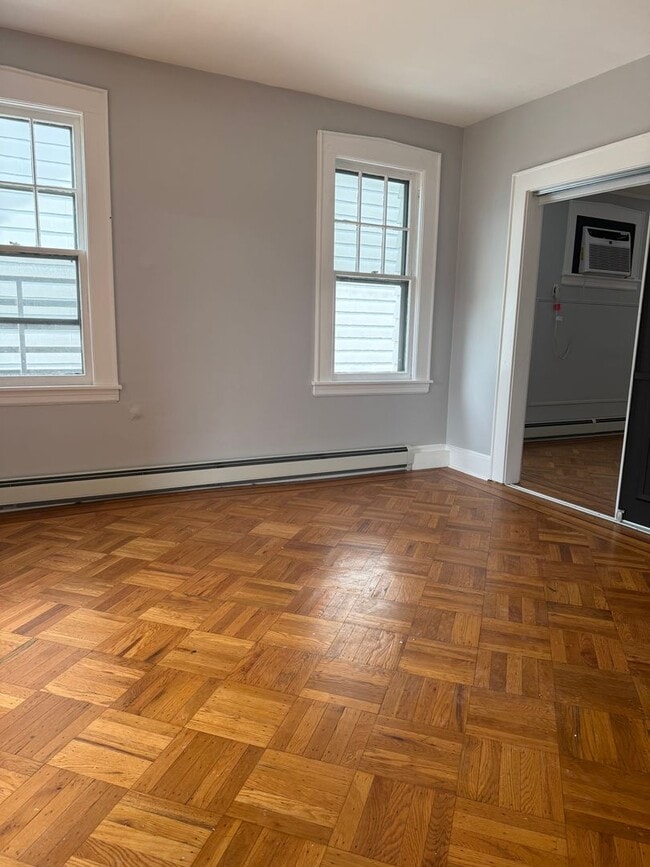 Photo - 253 Ampere Pkwy Unit 2