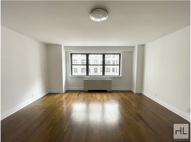 Building Photo - East 89 Street