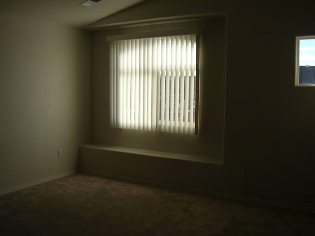 Photo - 3316 Crimson Rose Ln SW