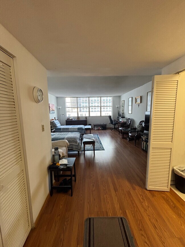 Photo - 801 Brickell Bay Dr
