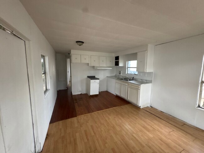 Photo - 920 Boardwalk Ln