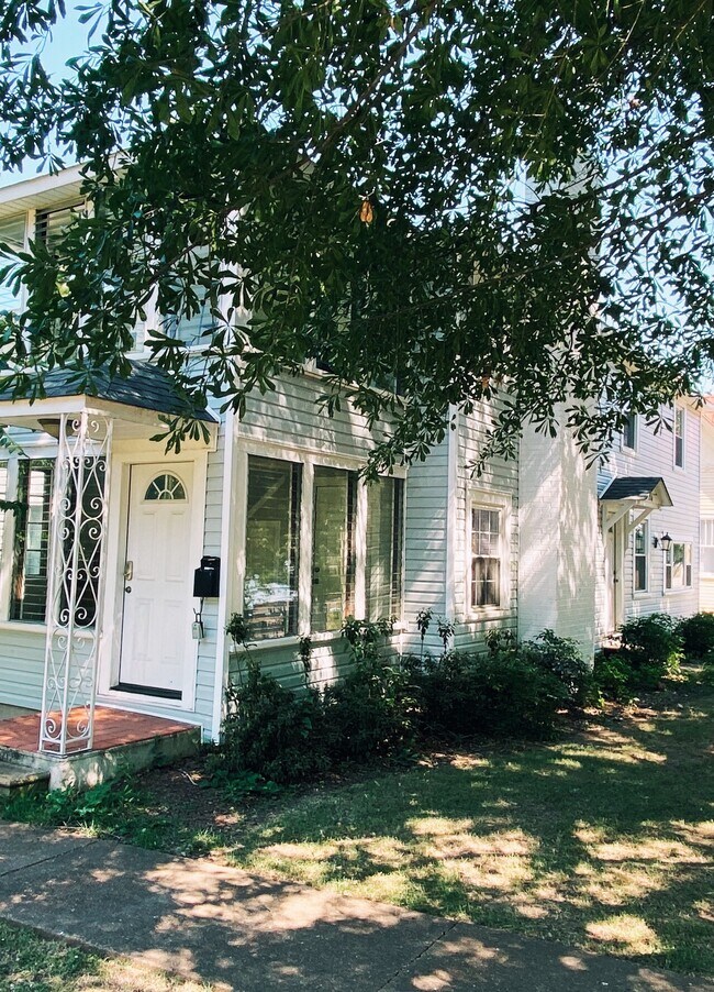 Photo - 210 Walnut St Unit 1