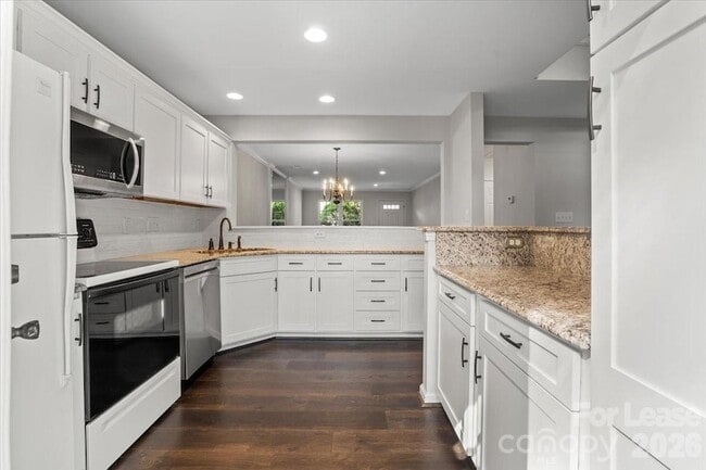 Photo - 9022 Roseton Ln