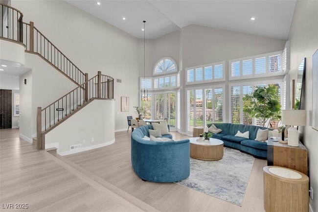 Photo - 8848 Rainbow Ridge Dr