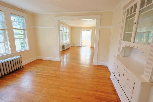 Building Photo - 20 Carver Rd Unit 2