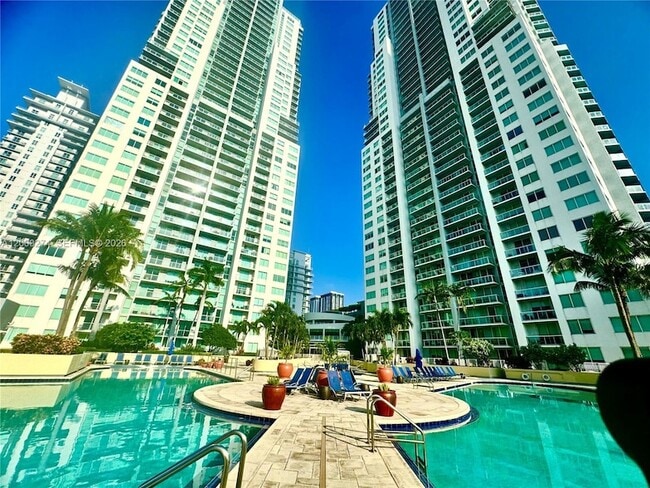 Building Photo - 244 Biscayne Blvd Unit 1709