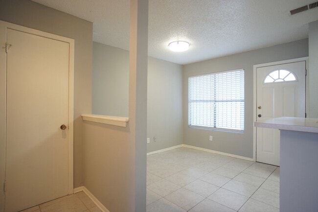 1/1 In North Austin Minutes from Domain - 1/1 In North Austin Minutes from Domain Casa