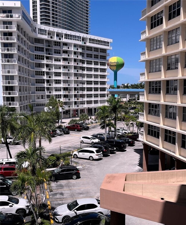 Photo - 1817 S Ocean Dr Unit 419