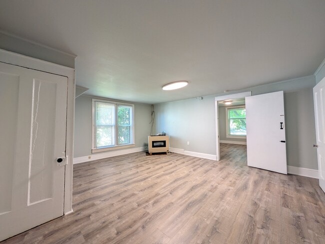 Photo - 433-435 SW 5th St Unit 433