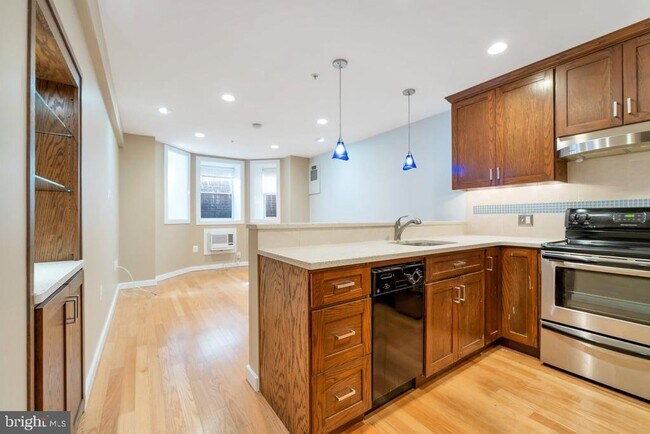 Photo - 1415 Chapin St NW Unit LL1