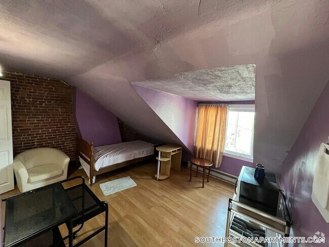Building Photo - 151 Dorchester St Rental